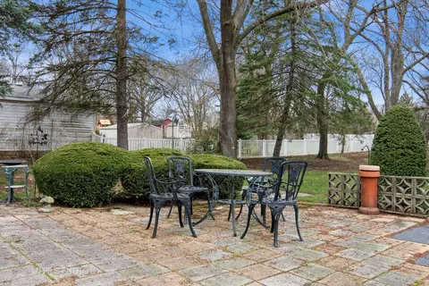 1535 E Harrison Ave, Wheaton, IL 60187 photo 8