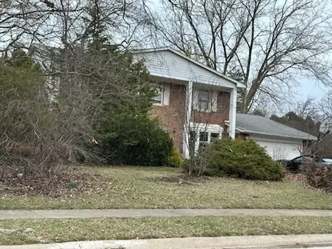 1285 Briarcliff Ln, Highland Park, IL 60035