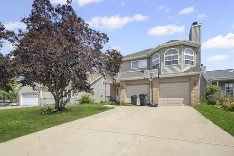 175 Mulberry St, Manteno, IL 60950