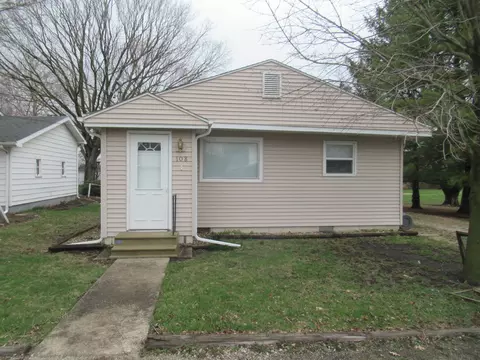 108 E Hickory St, Chatsworth, IL 60921