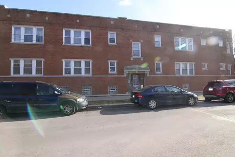 3925 W Wellington Ave, Chicago, IL 60618