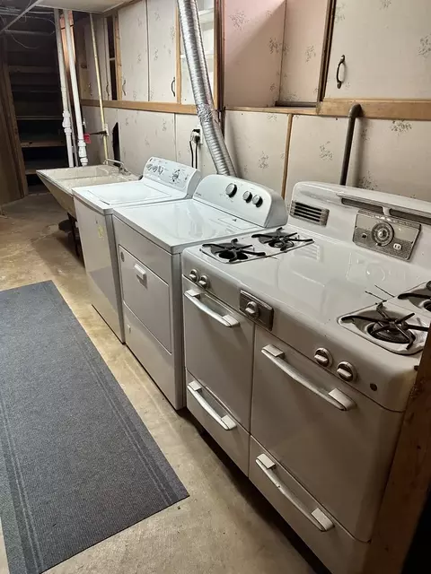 Other - 203 E Maxon Ln, Streamwood, IL 60107 photo 6 of 7