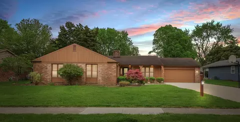 3309 Lakeshore Dr, Champaign, IL 61822