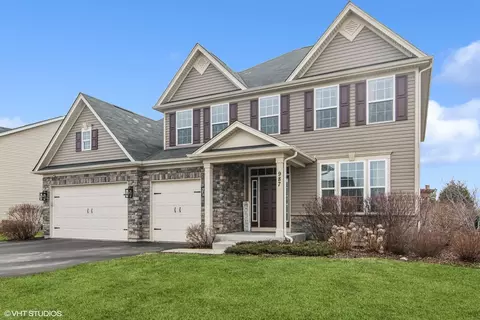 987 Blue Aster Pkwy, Gilberts, IL 60136