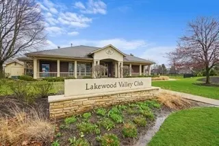 2428 Smithfield Ct, Aurora, IL 60503 photo 3