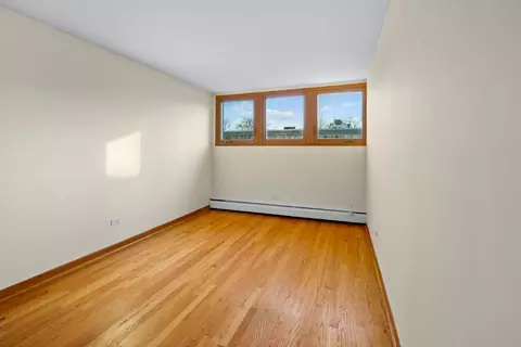 Bedroom - 1455 E 55th Pl, Chicago, IL 60637 photo 1 of 5