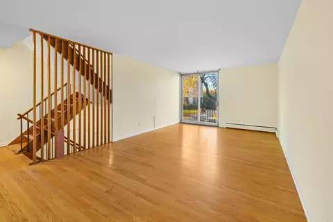 Living - 1455 E 55th Pl, Chicago, IL 60637 photo 1 of 4