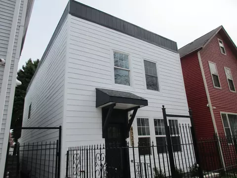 Exterior - Undisclosed, Chicago, IL 60609 photo 2 of 11