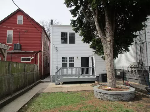 Exterior - Undisclosed, Chicago, IL 60609 photo 7 of 11