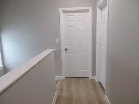 Entry Way - Undisclosed, Chicago, IL 60609 photo 5 of 8