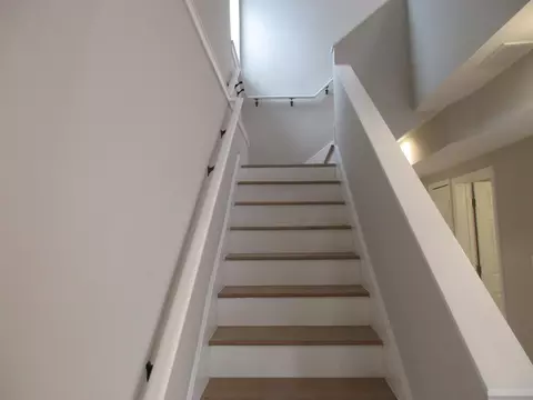 Entry Way - Undisclosed, Chicago, IL 60609 photo 4 of 8