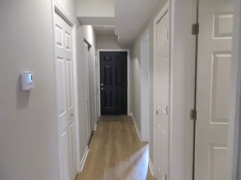 Entry Way - Undisclosed, Chicago, IL 60609 photo 3 of 8