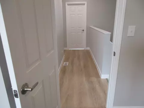 Entry Way - Undisclosed, Chicago, IL 60609 photo 6 of 8