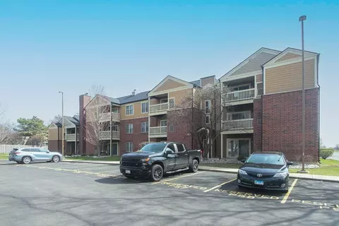 105 Glengarry Dr #308, Bloomingdale, IL 60108
