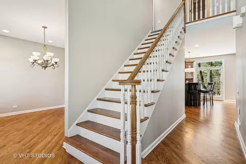 Entry Way - 622 Robin, Elgin, IL 60123 photo 1 of 1
