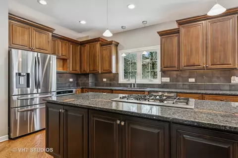 Kitchen - 622 Robin, Elgin, IL 60123 photo 3 of 3