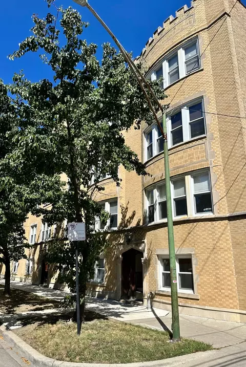 5255 N Rockwell St #G, Chicago, IL 60625