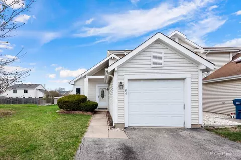 1832 Schmale Ct, Glendale Heights, IL 60139