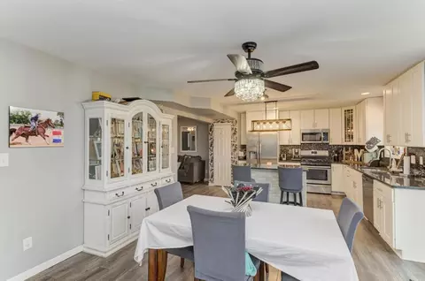 Dining - 2535 E Girot Ln, Diamond, IL 60416 photo 1 of 1