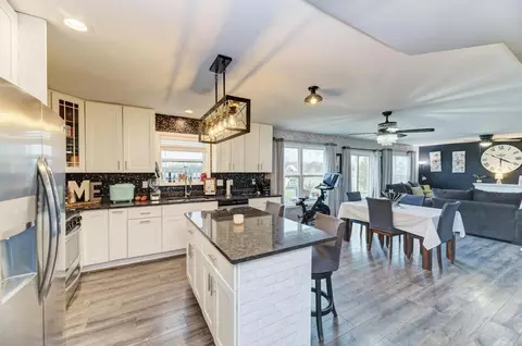 Kitchen - 2535 E Girot Ln, Diamond, IL 60416 photo 1 of 3