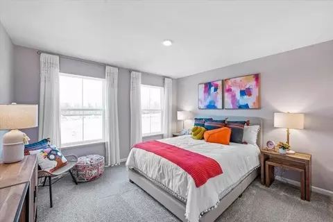 Bedroom - 390 W Point Cir, Algonquin, IL 60102 photo 2 of 6