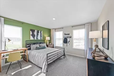 Bedroom - 390 W Point Cir, Algonquin, IL 60102 photo 1 of 6