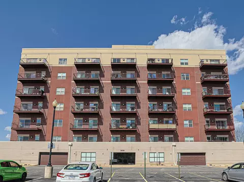 1650 Riverwoods Dr #608, Melrose Park, IL 60160