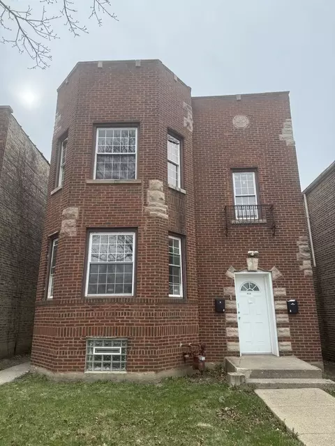 9528 S Prairie Ave, Chicago, IL 60628