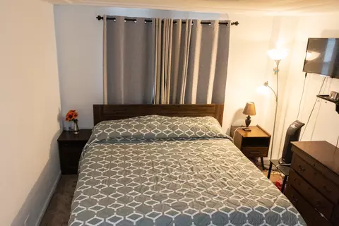 Bedroom - 1488 Willow Ave, Des Plaines, IL 60016 photo 1 of 3