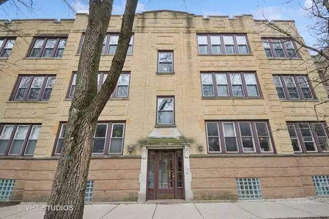 2711 W Argyle St #1, Chicago, IL 60625