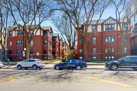 813 Lake St #1N, Oak Park, IL 60301