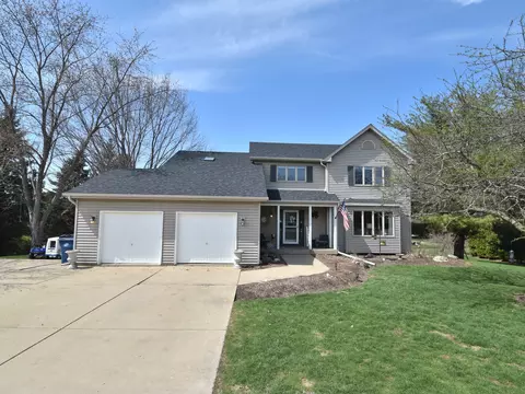 1 N348 Northway Dr, Elburn, IL 60119