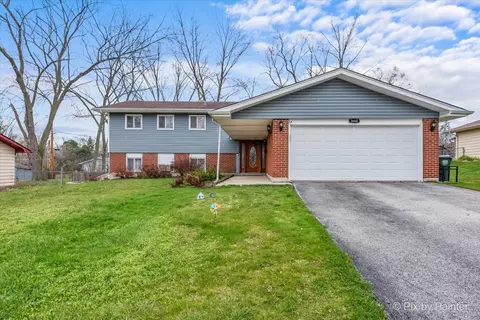 1660 Kent Rd, Hoffman Estates, IL 60169