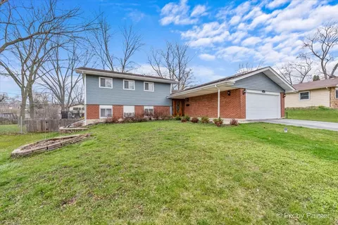 Exterior - 1660 Kent Rd, Hoffman Estates, IL 60169 photo 7 of 7