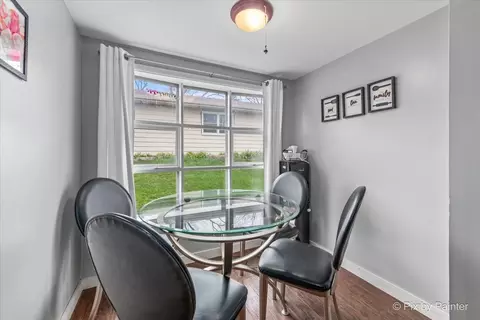 Dining - 1660 Kent Rd, Hoffman Estates, IL 60169 photo 2 of 2