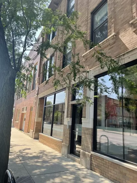 2918 N Lincoln Ave #3F, Chicago, IL 60657