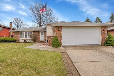 19839 Therese Ln, Mokena, IL 60448