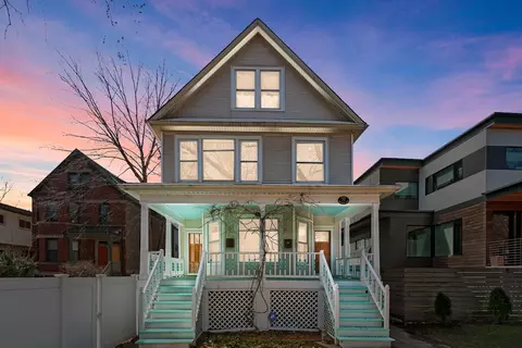 6070 N Hermitage Ave, Chicago, IL 60660