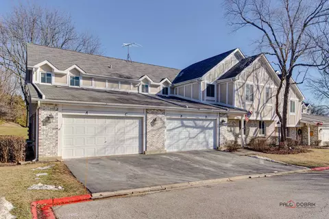 440 Sandpiper Ct #A, Aurora, IL 60504