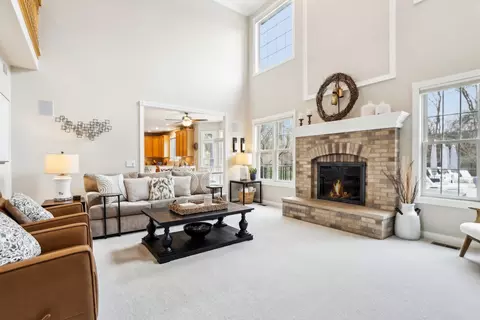 1801 Mason Corte Dr, Mchenry, IL 60051 photo 2