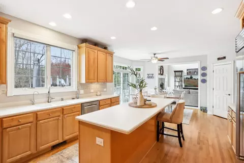 1801 Mason Corte Dr, Mchenry, IL 60051 photo 10