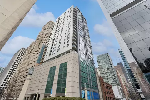 160 E Illinois St #1808, Chicago, IL 60611