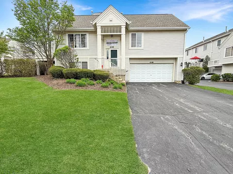 648 S Rosehall Ln, Round Lake, IL 60073