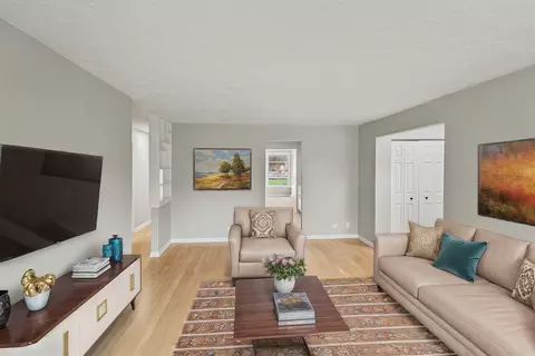 Living - 3313 Maple Ln, Hazel Crest, IL 60429 photo 1 of 2