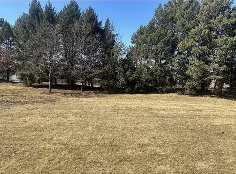 Exterior - 3352 Rosecroft Ln, Naperville, IL 60564 photo 6 of 6