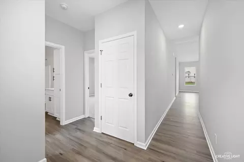Entry Way - 788 Cascade Dr, Marengo, IL 60152 photo 2 of 3