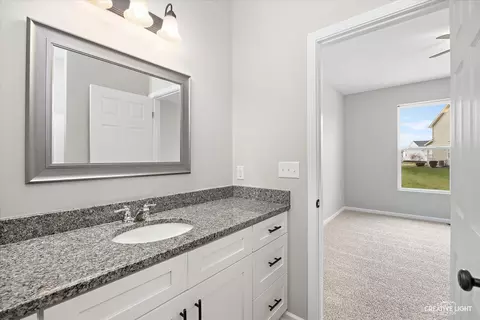 Bath - 788 Cascade Dr, Marengo, IL 60152 photo 1 of 3