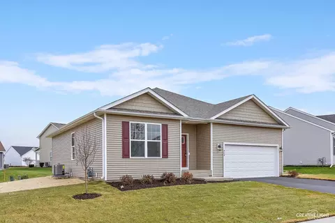 Exterior - 788 Cascade Dr, Marengo, IL 60152 photo 2 of 6