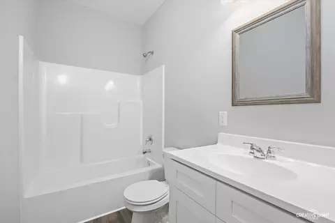 Bath - 788 Cascade Dr, Marengo, IL 60152 photo 2 of 3