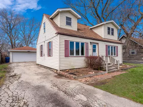 9338 Sayre Ave, Oak Lawn, IL 60453